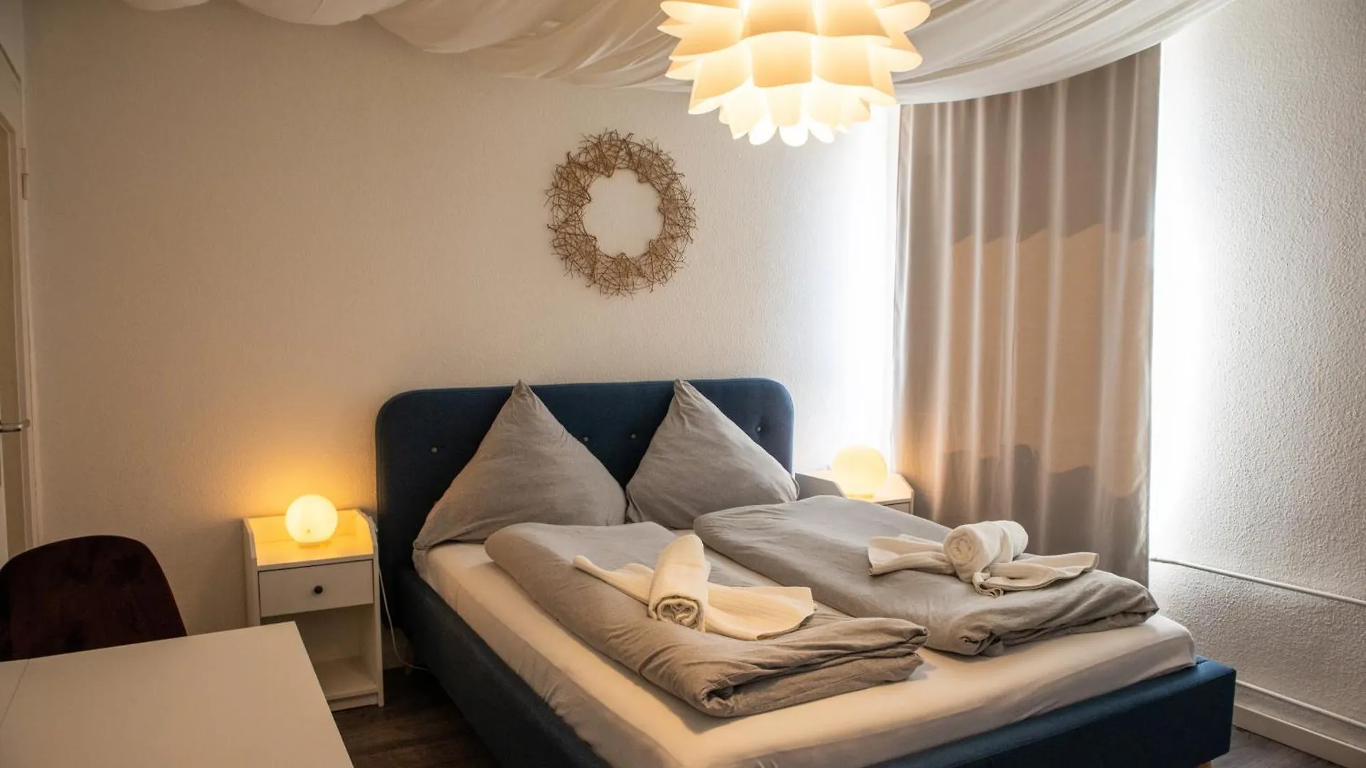 Apartment Fuer 3 Gaeste Mit Kostenlosen Parkplaetzen Und Lift Hannover
