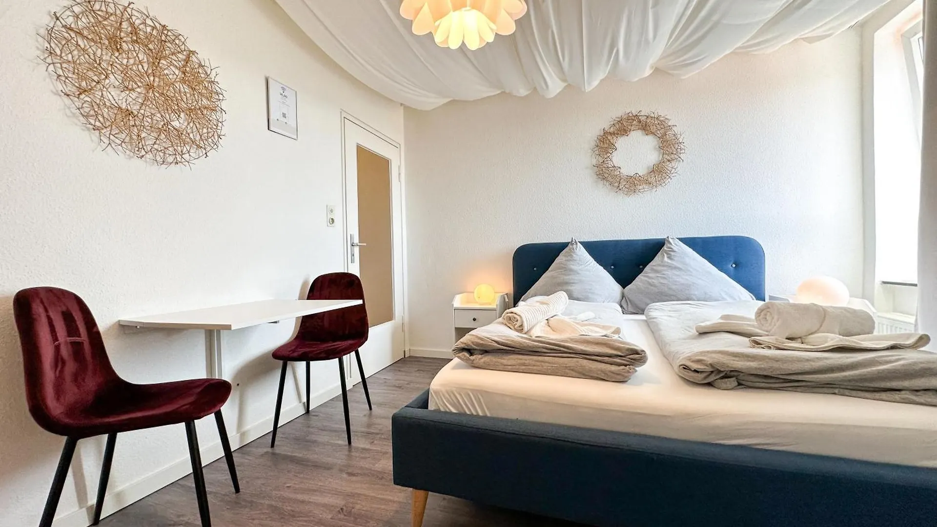 Apartment Fuer 3 Gaeste Mit Kostenlosen Parkplaetzen Und Lift Hannover