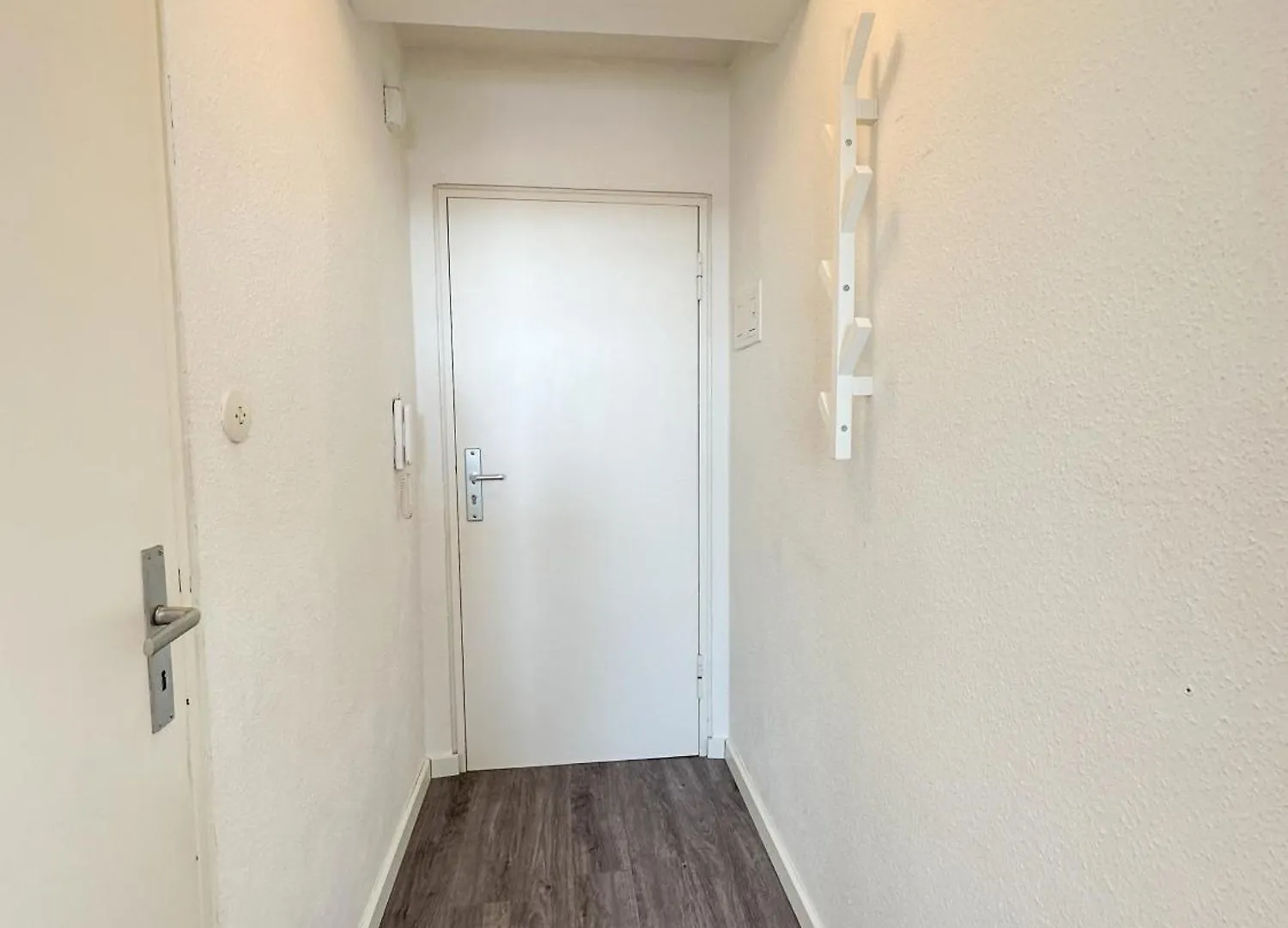 Apartment Fuer 3 Gaeste Mit Kostenlosen Parkplaetzen Und Lift Hannover